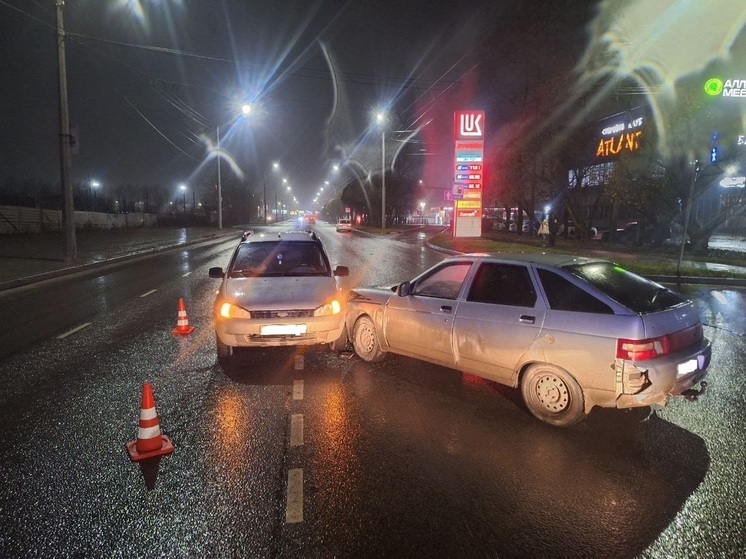 Женщина и ребенок пострадали при ДТП в Вологде