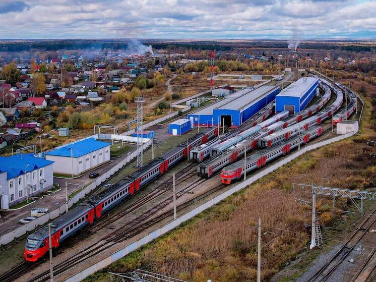 В Ярославской области застопорилось движение поездов