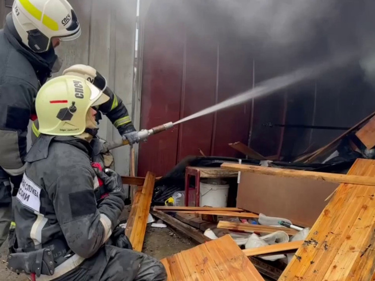 На пожаре в Твери пострадал человек