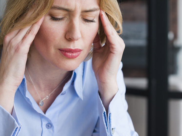 С резкой сменой погоды, характерной для Запорожской области осенью, местные врачи отмечают всплеск обращений пациентов с жалобами на сильные головные боли