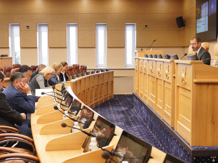 Проект повестки ноябрьской сессии ЗС Приангарья утвердили на коллегии