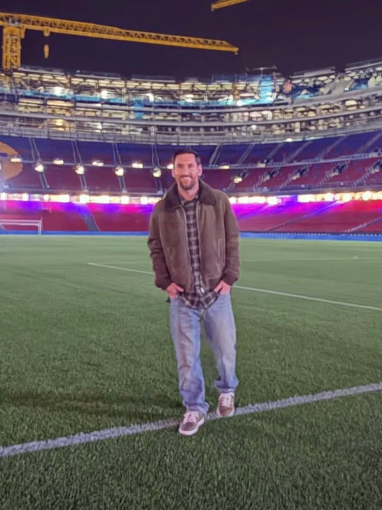 Месси тайно прилетел в Барселону и посетил «Камп Ноу»: звезду сняли на фото
