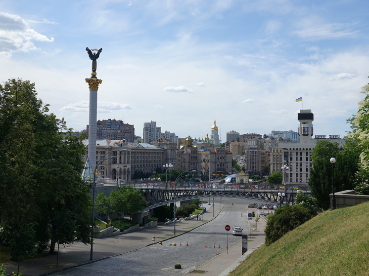 Депутат Рады Железняк: бизнесмена Александр и Михаил Цукерманы спешно покинули Украину