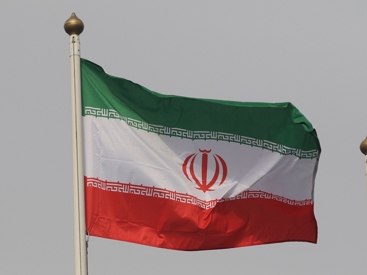 Али Лариджани: Запад пытается оправдать попытки взять Иран под полный контроль