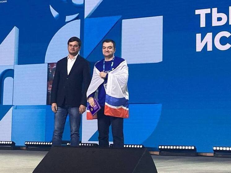 Ленинградский волонтер получил почетный знак «Доброволец России»