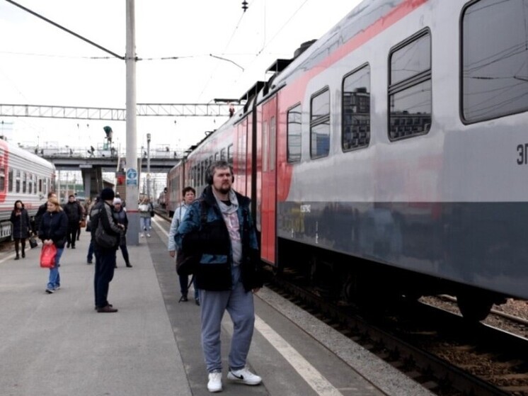 Пассажирские перевозки на ЗСЖД выросли на 1,5 % в январе – октябре 2025 года