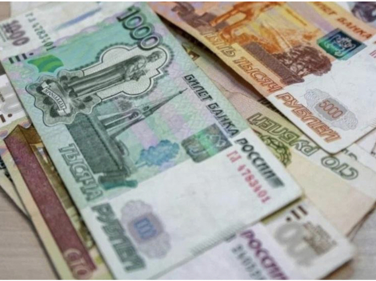 В НСО пенсионерке вернули 35 тысяч рублей, украденных мошенниками через "дропперов"