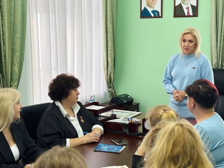 Светлана Кириллова приняла участие в первом заседании женсоветов Костромского гарнизона