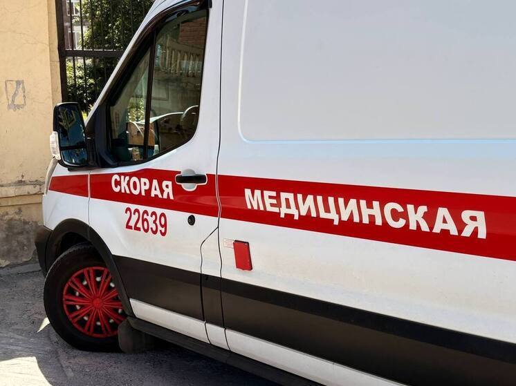 В Североморске произошла авария с опрокидыванием BMW