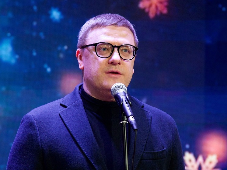 Глава Челябинской области поздравил и наградил сотрудников ОВД