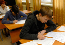 В Госдуму внесен законопроект о расширении числа регионов, участвующих в эксперименте Минпросвещения по сокращенной сдаче основного госэкзамена (ОГЭ), на пять регионов РФ