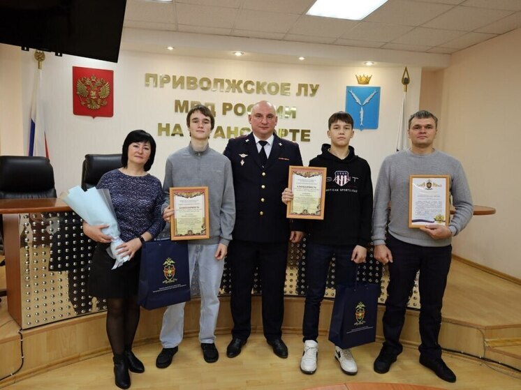 В Саратове подростки спасли девушку на железной дороге