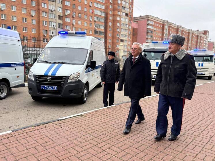 Нижегородской полиции на праздник подарили новые авто