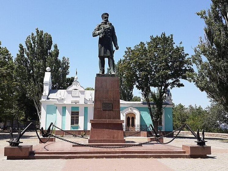 На Украине не будут сносить памятник уроженцу Николаева адмиралу Макарову