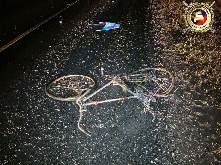 На трассе М-7 в Цивильском округе погиб велосипедист