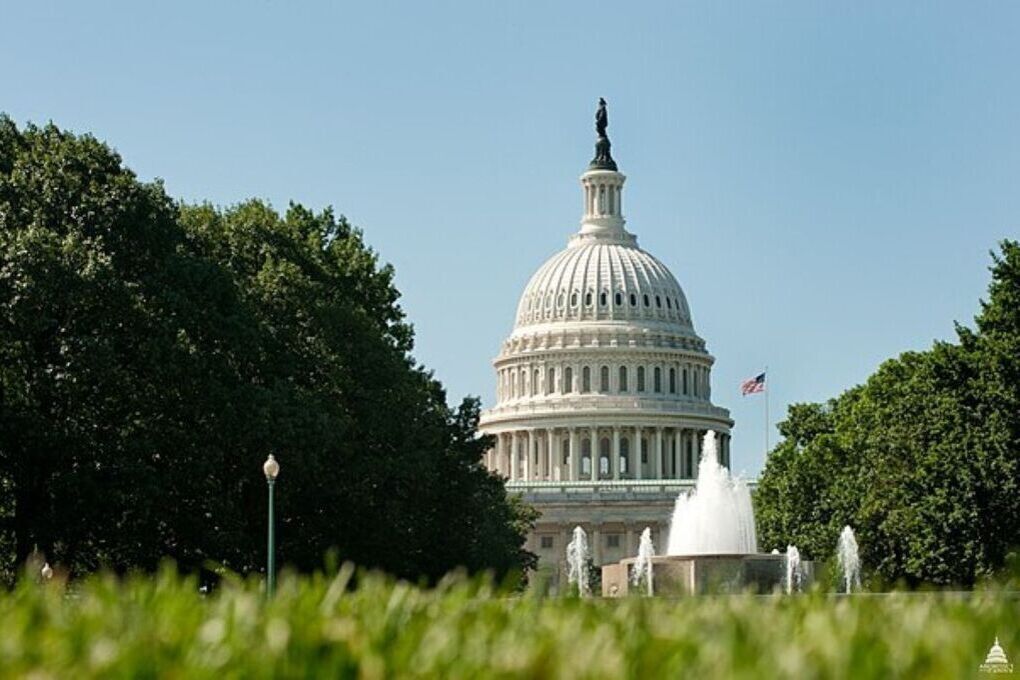 Американский Сенат сделал необычный шаг для выхода из тупика