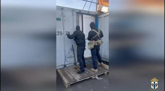 Полиция Новосибирска  изъяла более 180 тысяч пачек сигарет без маркировки