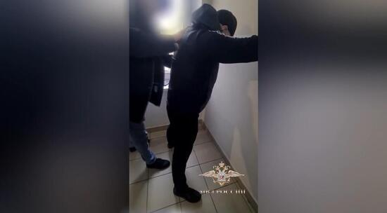 Четверо ранее судимых пытались нажиться на желающих заключить контракт с Минобороны 