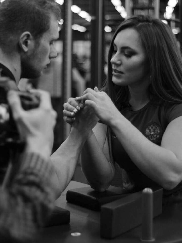 «Тренировалась на муже!»: 2-кратная чемпионка Мира из Новосибирска рассказала об участии в шоу «Титаны» на ТНТ