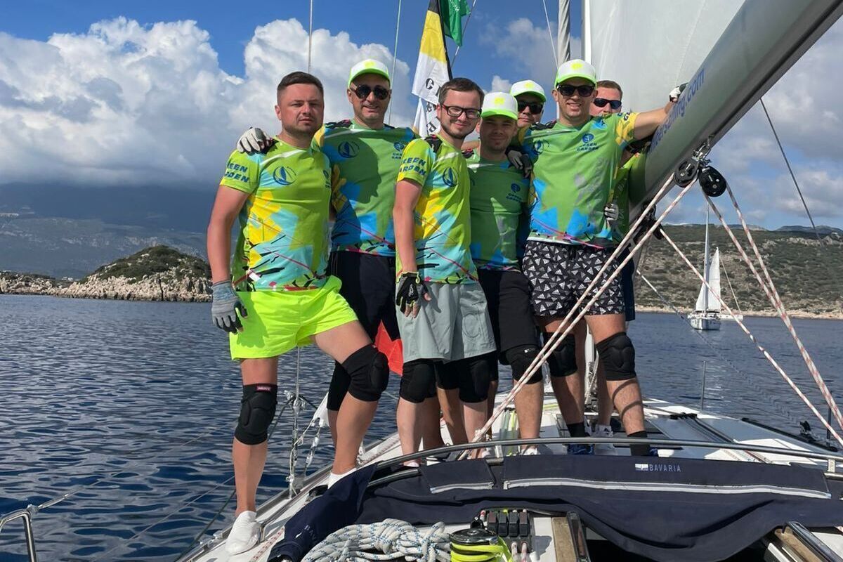 Рязанцы покорили Средиземное море на самой патриотичной лодке