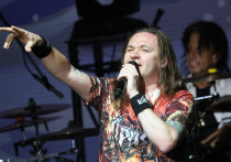 После семилетнего затишья «Ария» выдает новый оригинальный альбом и сразу становится объектом фанатской полемики