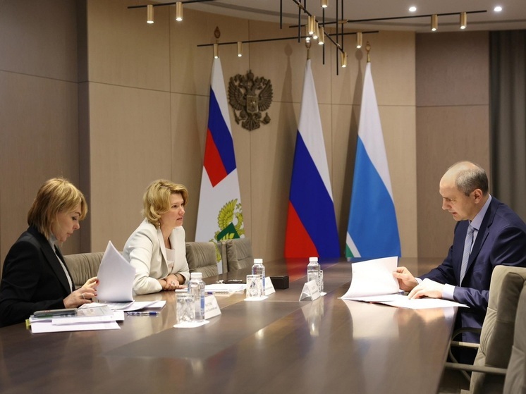 Свердловский губернатор обсудил АПК с министром сельского хозяйства России