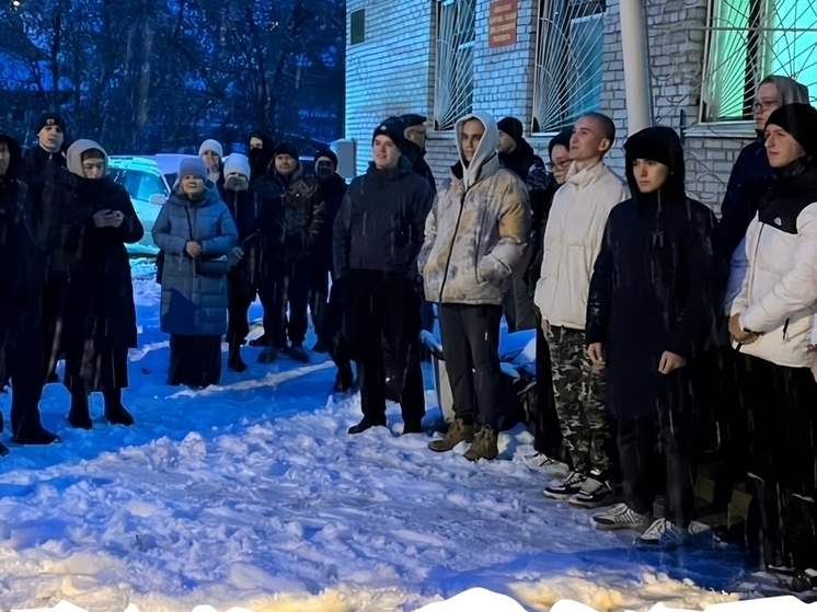 На военную службу проводили 12 парней из Бердска Новосибирской области