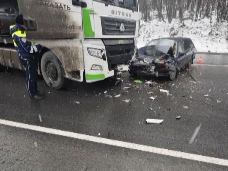 Водитель пострадал в ДТП в Слюдянском районе