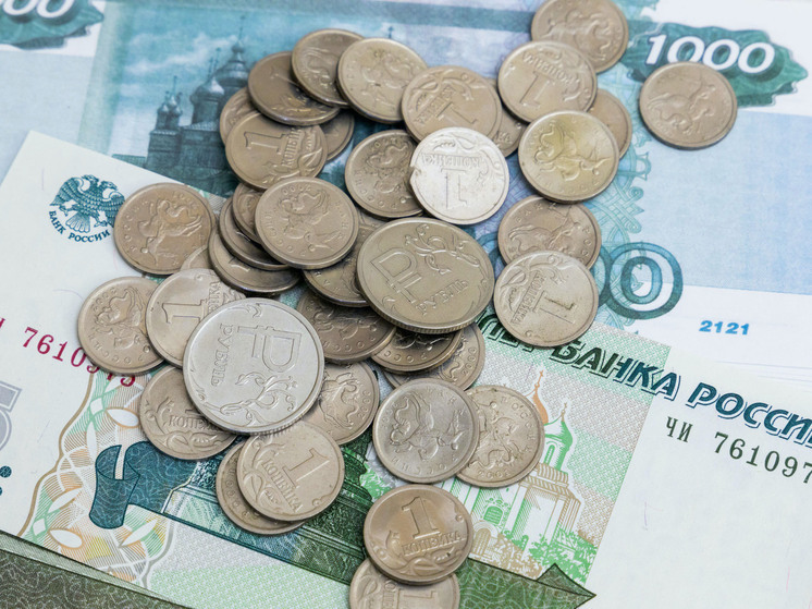 В Челябинске полиция и банк спасли пенсионера от мошенников