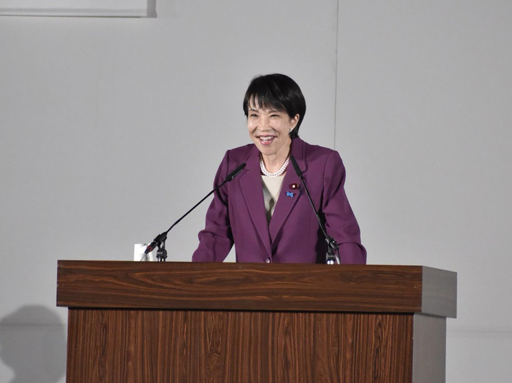 Старинный запрет на присутствие женщин на турнирах сумо стал проблемой для власти