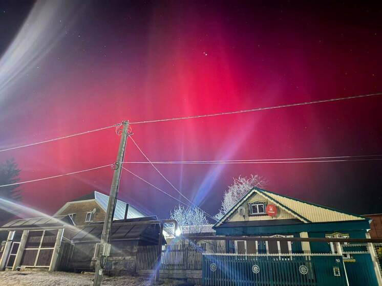 Жители Татарстана засняли редкое северное сияние