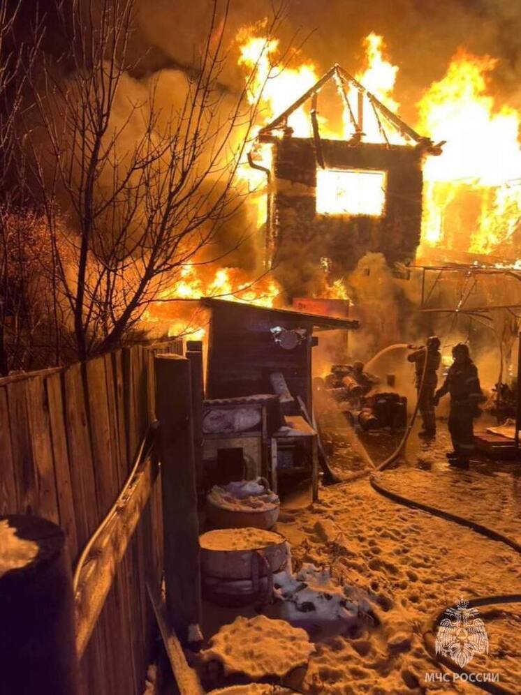 Жилой дом сгорел под Иркутском