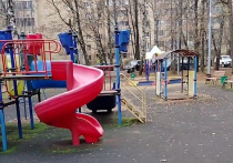 Мать пострадавшего от взрыва СВУ, заложенного в 10-рублевую купюру 10-летнего мальчика из Красногорска, не отходит от сына в больнице