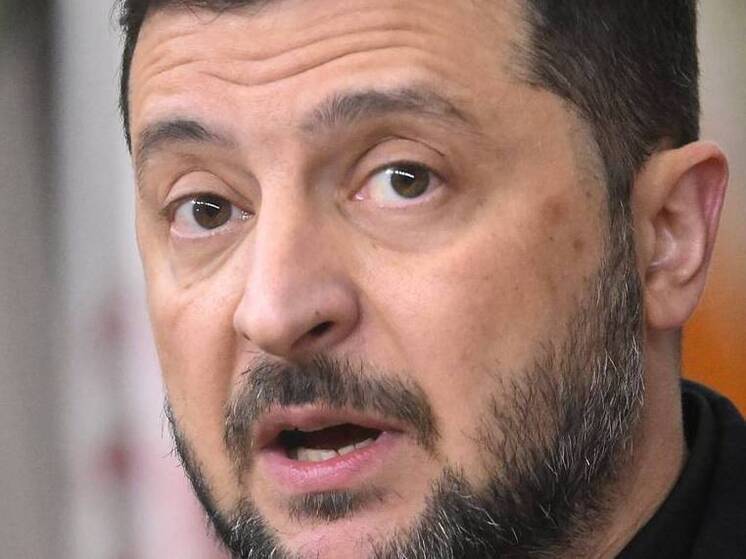 Bloomberg: из-за популистских указов Зеленского МВФ грозится перестать финансировать Украину