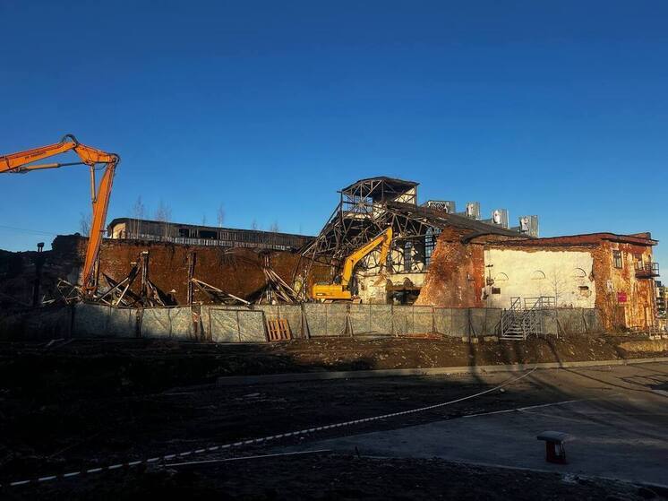 В бывших цехах Онежского тракторного завода начались работы по ревитализации объекта