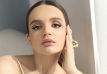 26-летняя актриса Александра Морозова, победившая в реалити-шоу "Выживалити