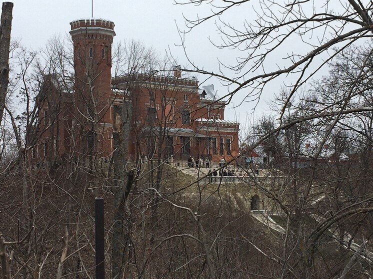 На реконструкцию Нижнего парка дворца Ольденбургских под Воронежем выделят сначала 167 млн