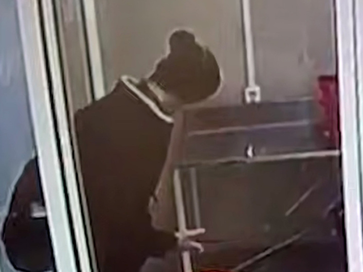 Липецкий вор потратил деньги с утерянной карты на сигареты