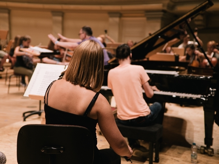 Филармония и два театра в Луганске начнут продавать билеты по «Пушкинской карте»