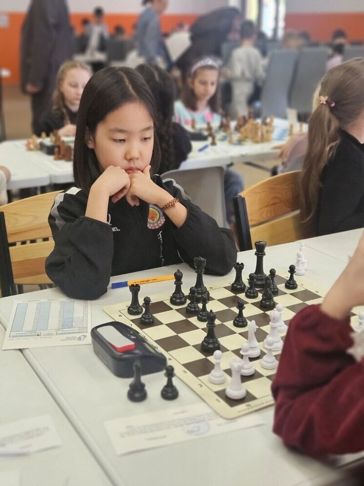 Юные шахматисты из Калмыкии пробились в высшую лигу