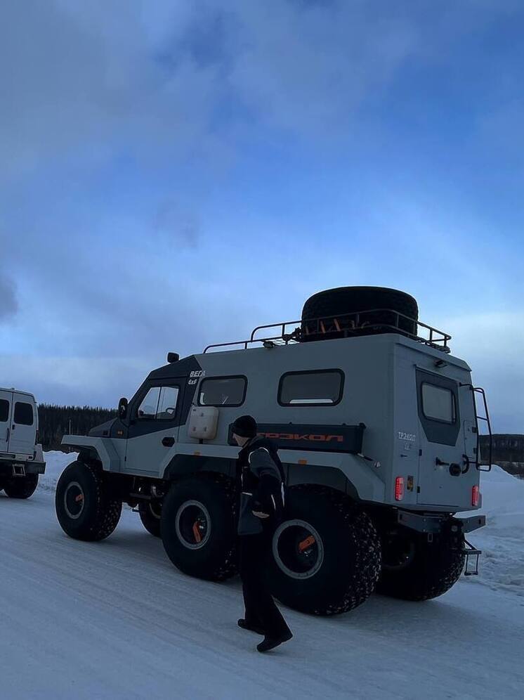 Пропавшие в Приуралье снегоходчики нашлись живыми в чуме