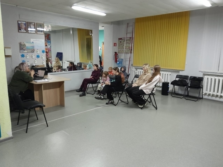 Молодежь Серпухова ответила на вопросы о традициях России