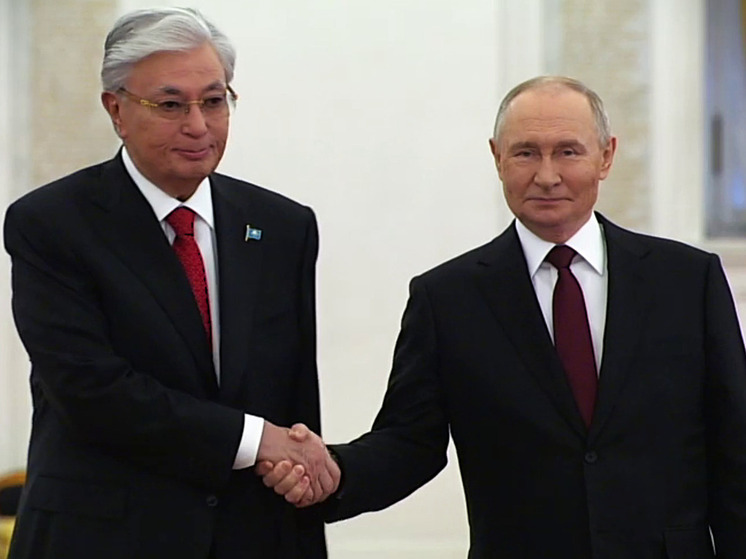 В Кремле начались переговоры Путина и Токаева