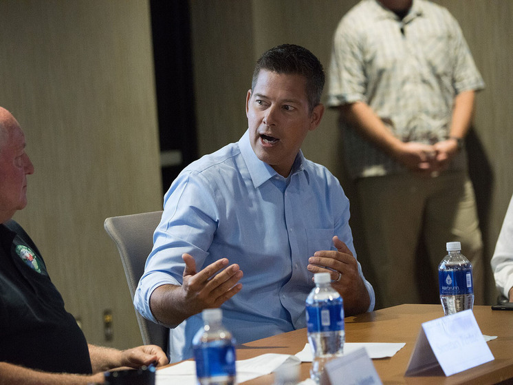 Министр транспорта США Шон Даффи предупредил о надвигающемся «туристическом армагеддоне» в предстоящие выходные