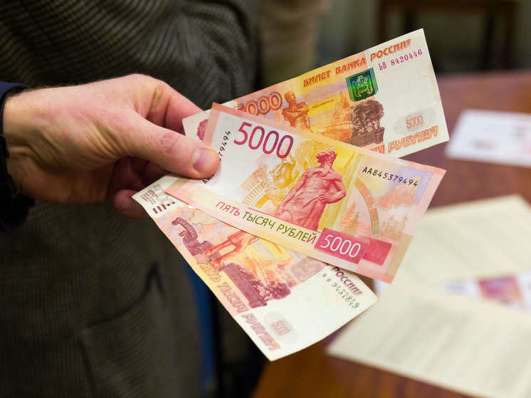 Прокуратура помогла челябинцу вернуть работу и получить компенсацию