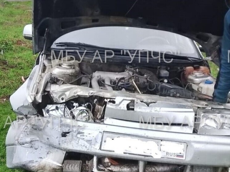  Иномарка и легковушка столкнулись на трассе под Ростовом-на-Дону