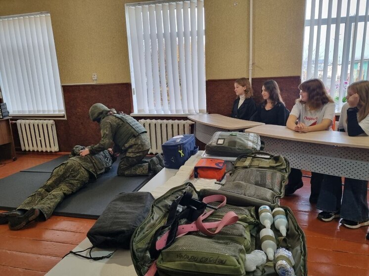 «Единая Россия» провела в Каменско-Днепровском районе урок тактической медицины для запорожской молодежи