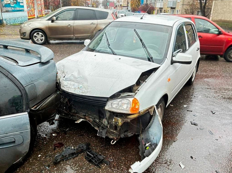 В Липецкой области 74-летняя женщина пострадала в результате столкновения автомобилей