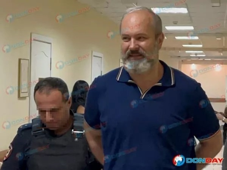 Адвокат Виталия Кушнарева предложил заменить дело о взятке на превышение должностных полномочий