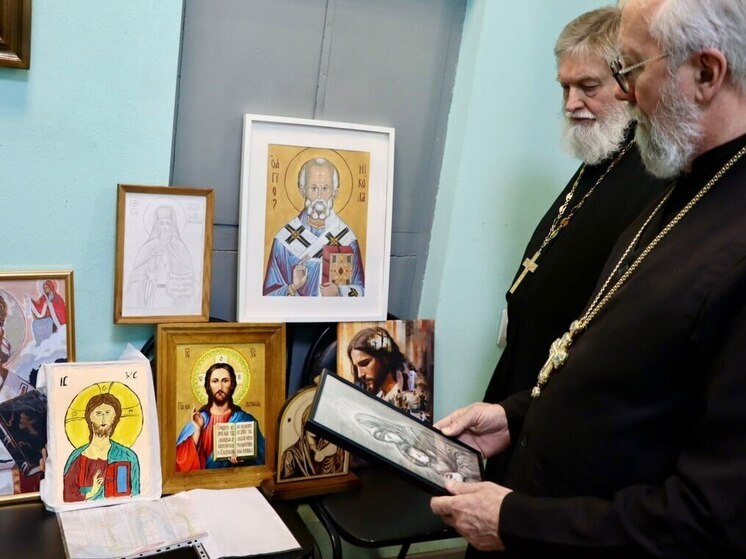 Осужденный из Саратовской области нарисовал икону святого Николая Чудотворца